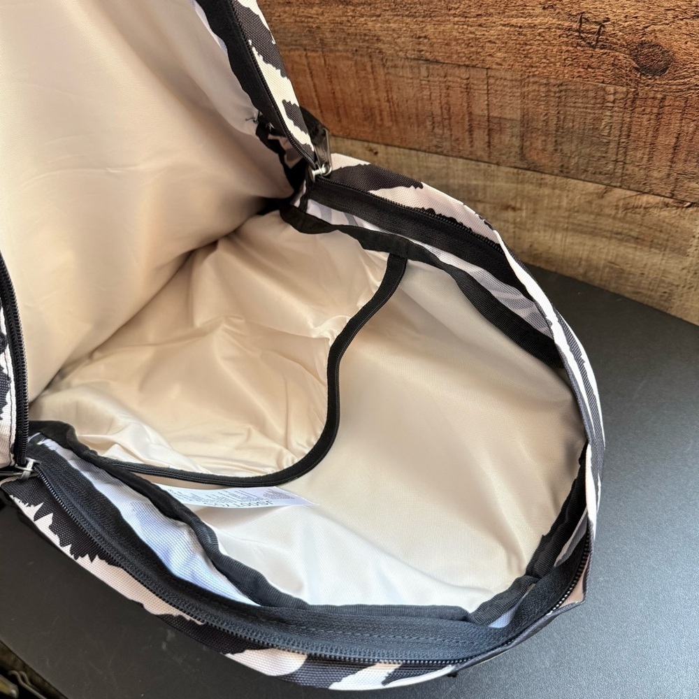 NWOT Trans by Jansport Overt Zebra Rose Print Backpack - Picture 3 of 8
